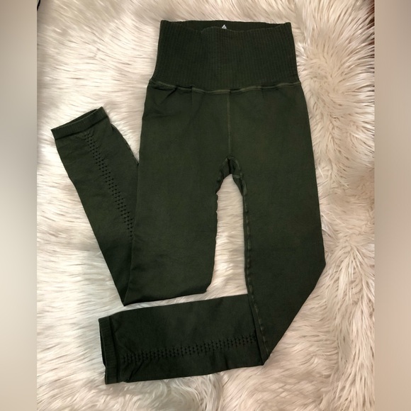 FREE PEOPLE Good Karma Leggings High-Rise 7/8 Length - Picture 6 of 12